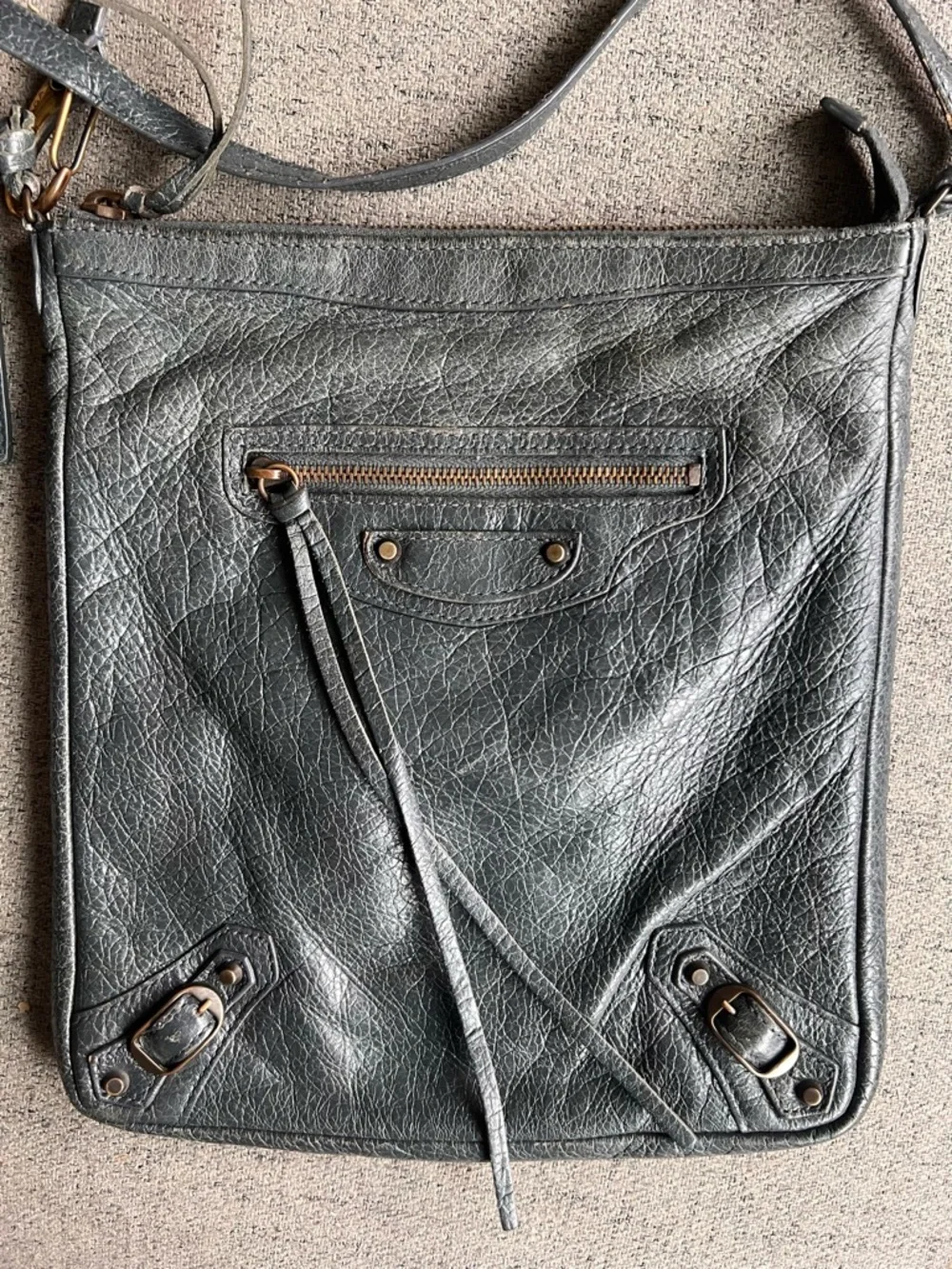 Balenciaga Motocross Agneau Classic Flat Crossbody Bag - Picture 4 of 15